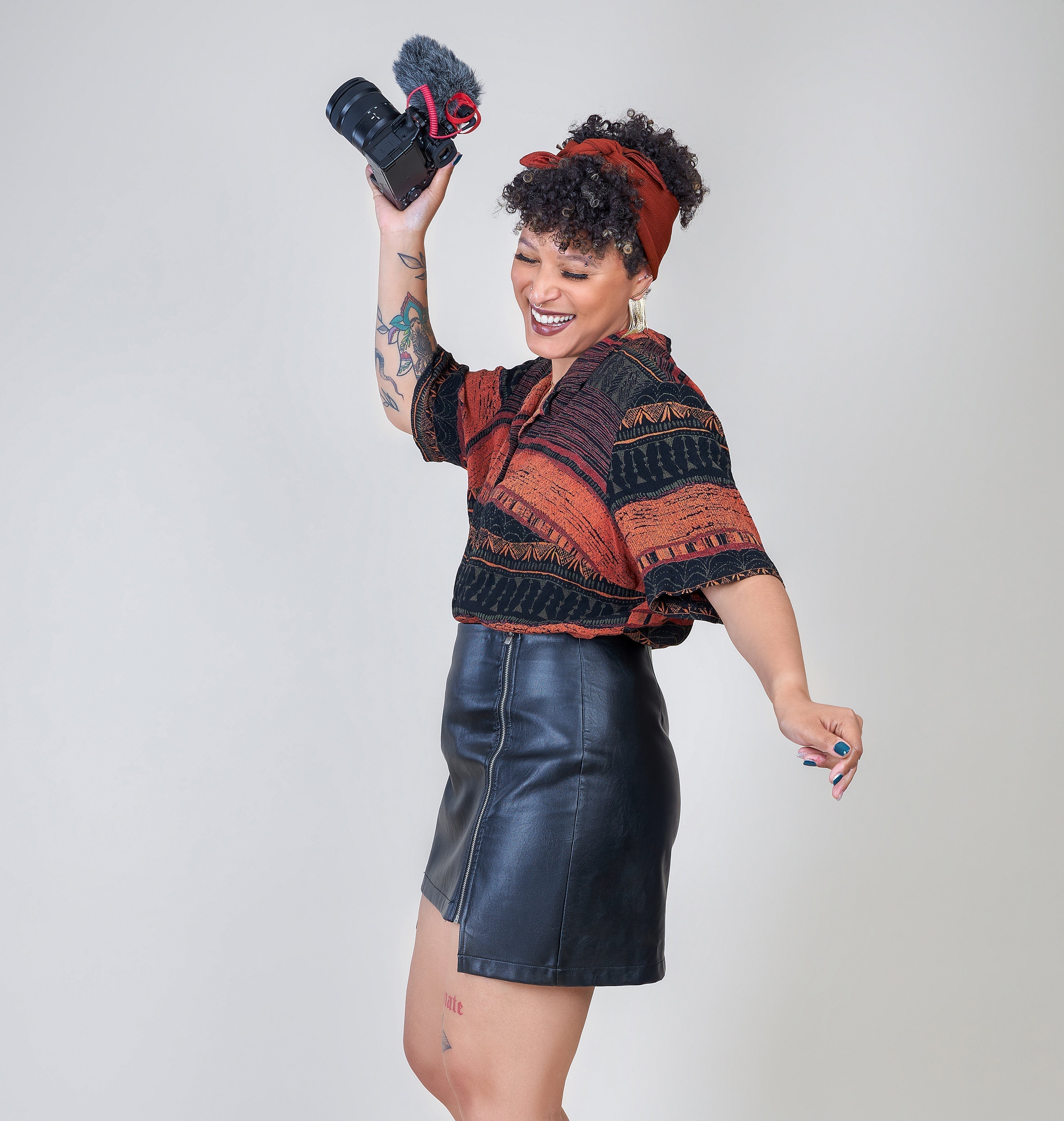 Kel Tracey’s Real Talk on Curly Hair Struggles, Self-Love, and Finding the Right Product